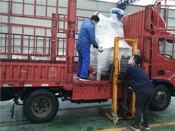 油水分离器发货